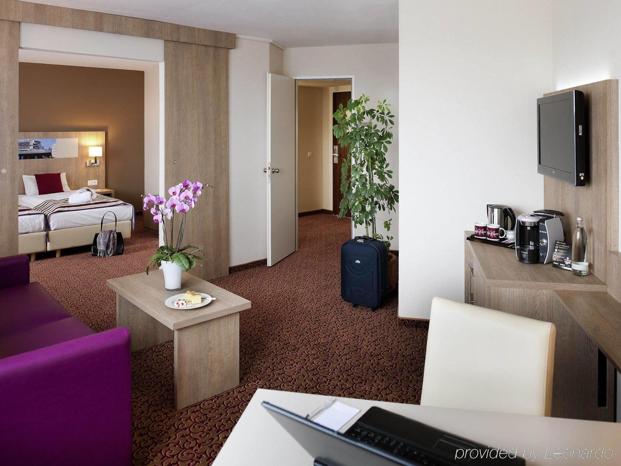 Mercure Hotel Hamburg Am Volkspark Екстериор снимка